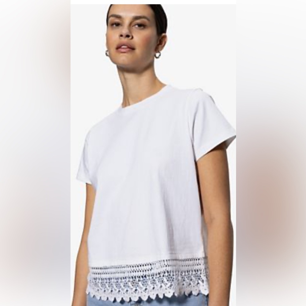 Sanctuary White Lace Hem Short Sleeve Top